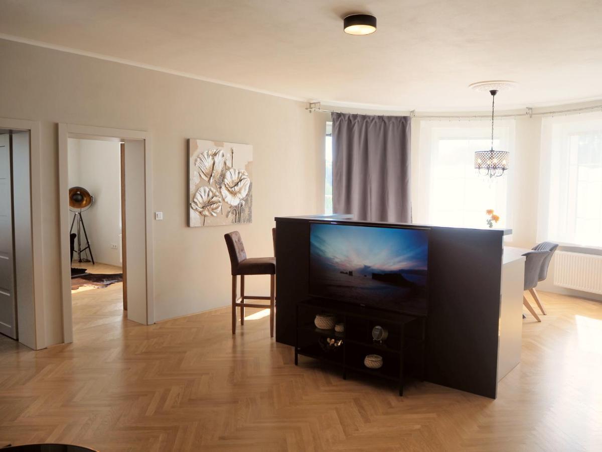 Vila Pod Lipami Lägenhet Bruntál Exteriör bild